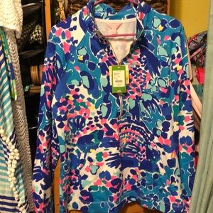Lilly Pulitzer Pop Over- size large- hit the spot